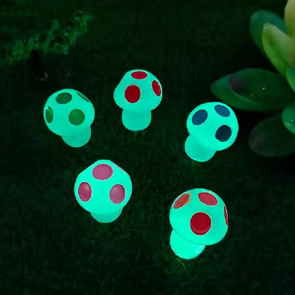 Glow in the dark - Mushrooms - Multi - ↑ 2 cm - 8 pieces