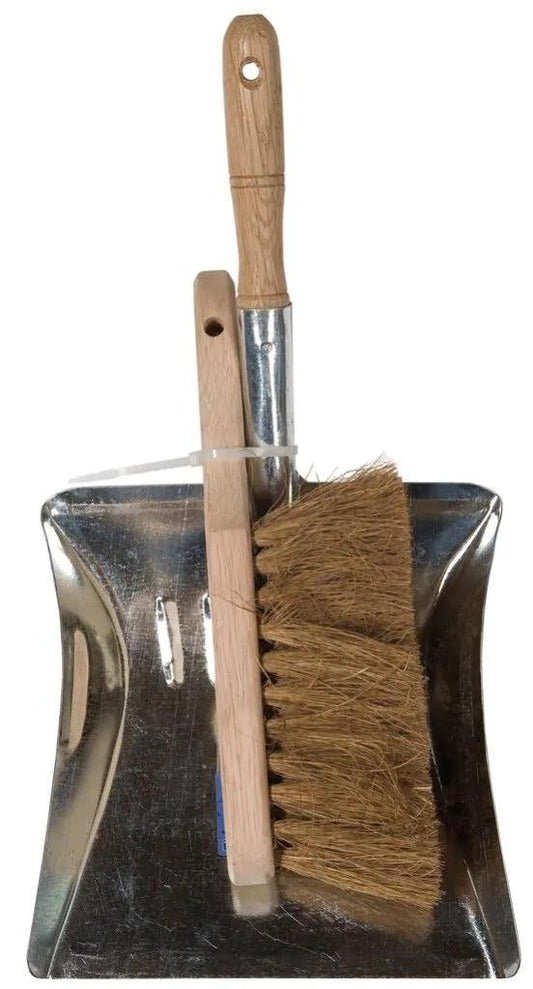 Dustpan and brush - Country - Wood &amp; Metal